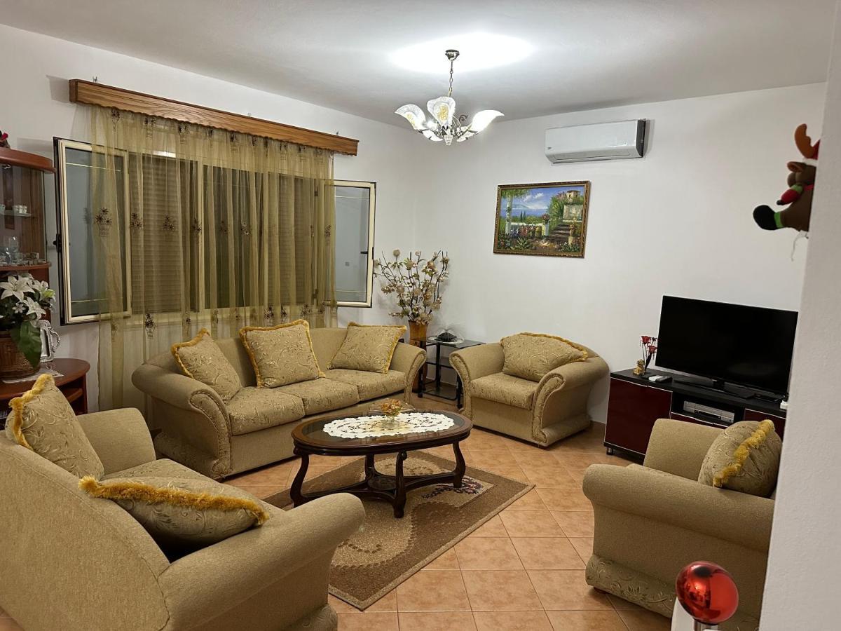 Vila Adriatik 1 Vlorë Екстериор снимка